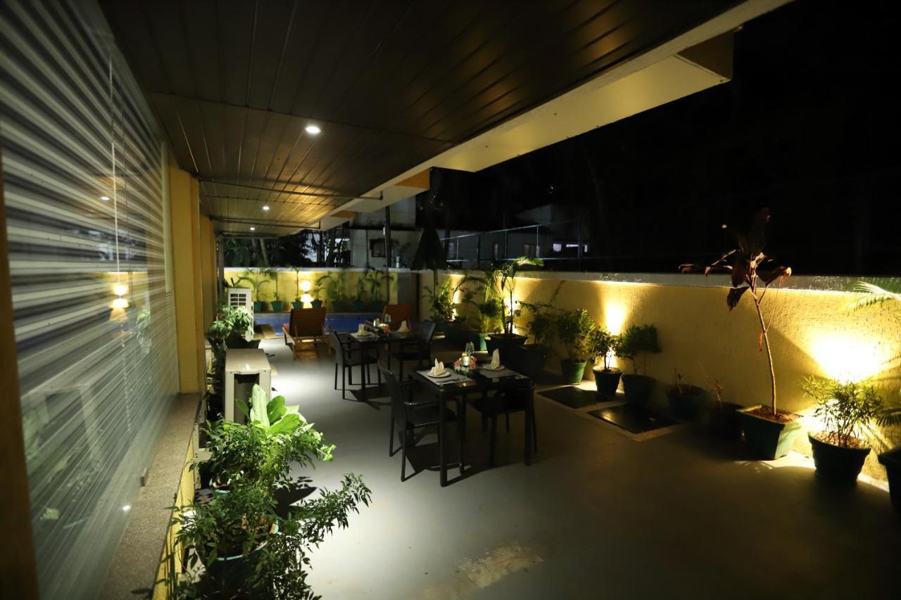Zip By Spree Hotels Hyde Goa 칸돌림 외부 사진